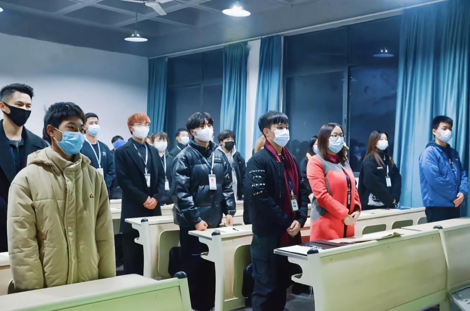 谷雨时代智慧建造学院开展学生会工作人员 作风建设培训会暨座谈会(图1)